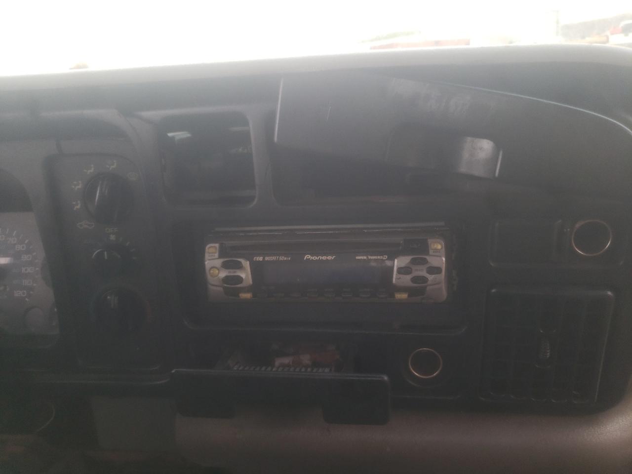 Photo 9 from auction – 1996 DODGE RAM 1500 with VIN 1B7HC16Z3TS701825