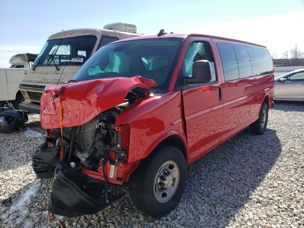 Photo 2 from auction – 2020 CHEVROLET EXPRESS G3 with VIN 1GAZGNFG6L1259622