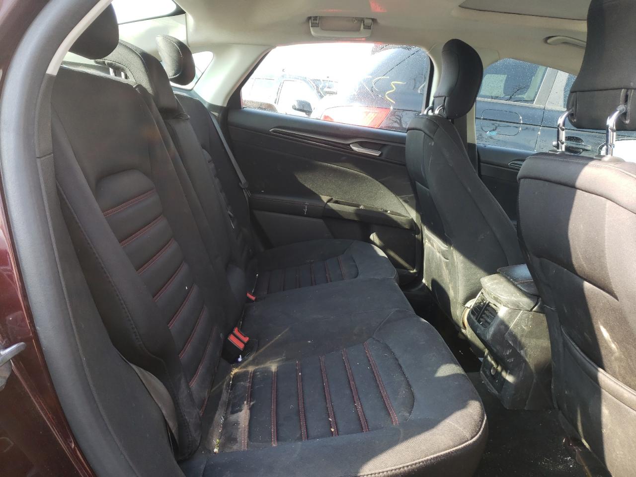 Photo 6 from auction – 2013 FORD FUSION with VIN 3FA6P0H7XDR252079