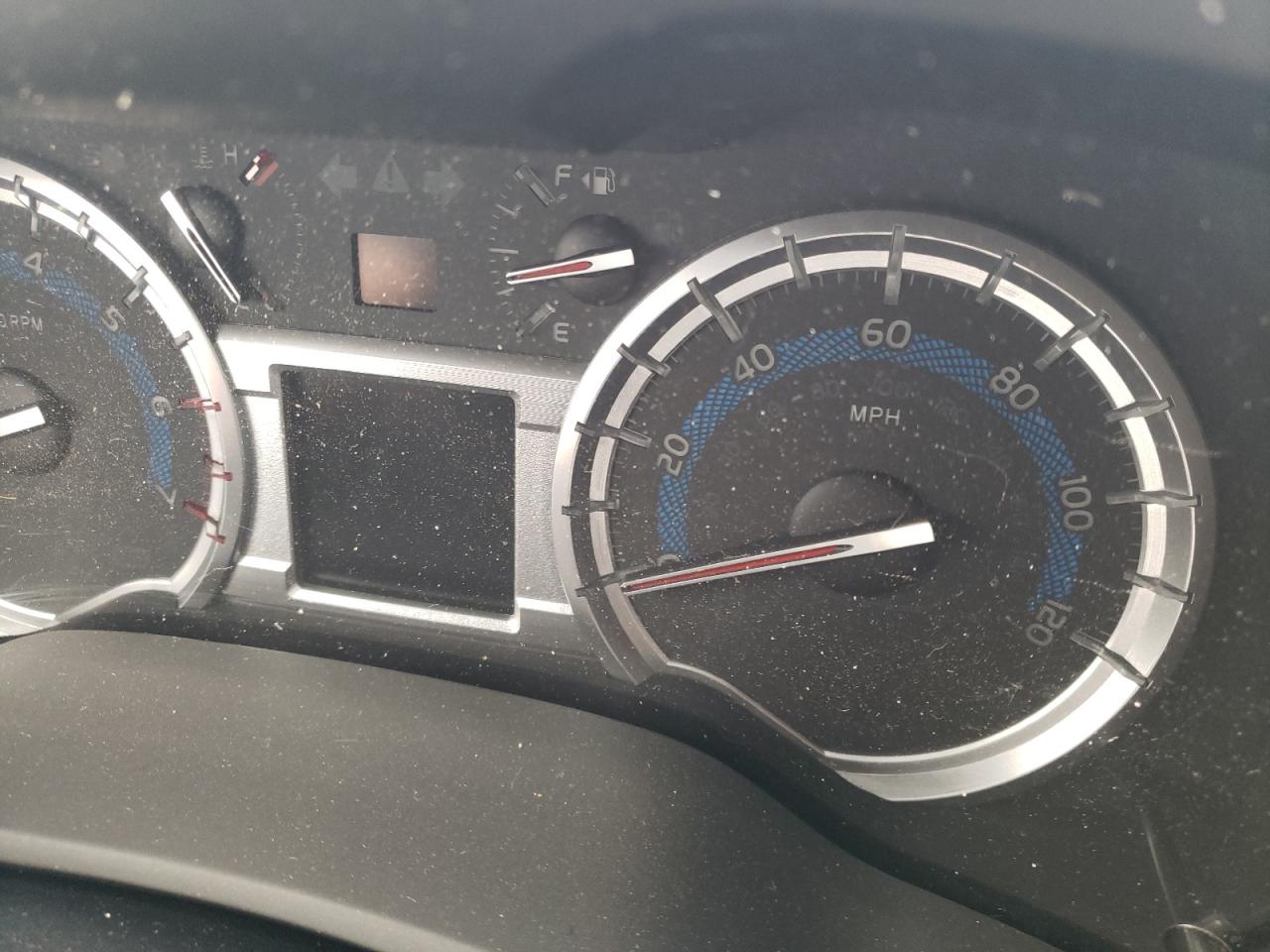 Photo 8 from auction – 2017 TOYOTA 4RUNNER SR with VIN JTEBU5JR9H5427002