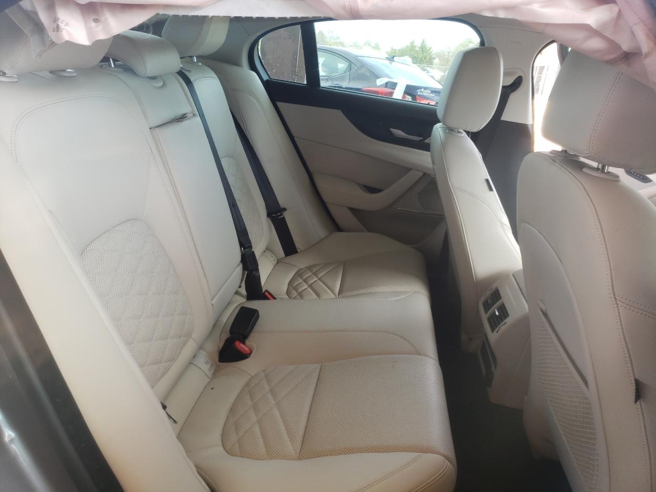 Photo 6 from auction – 2020 JAGUAR XE S with VIN SAJAE4FX3LCP62907