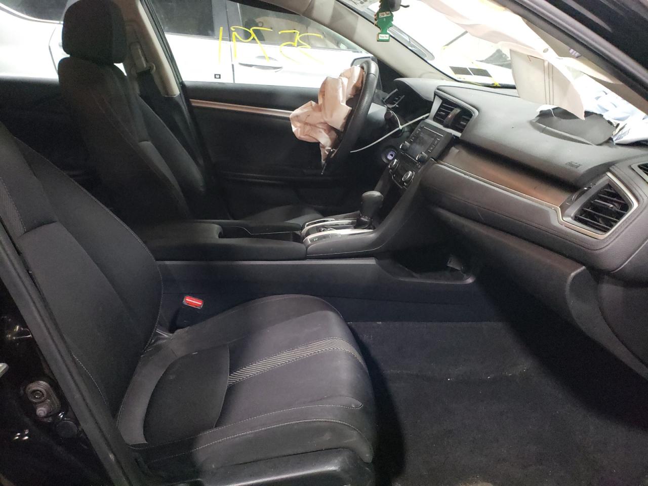 Photo 5 from auction – 2017 HONDA CIVIC LX with VIN 2HGFC2F58HH522772