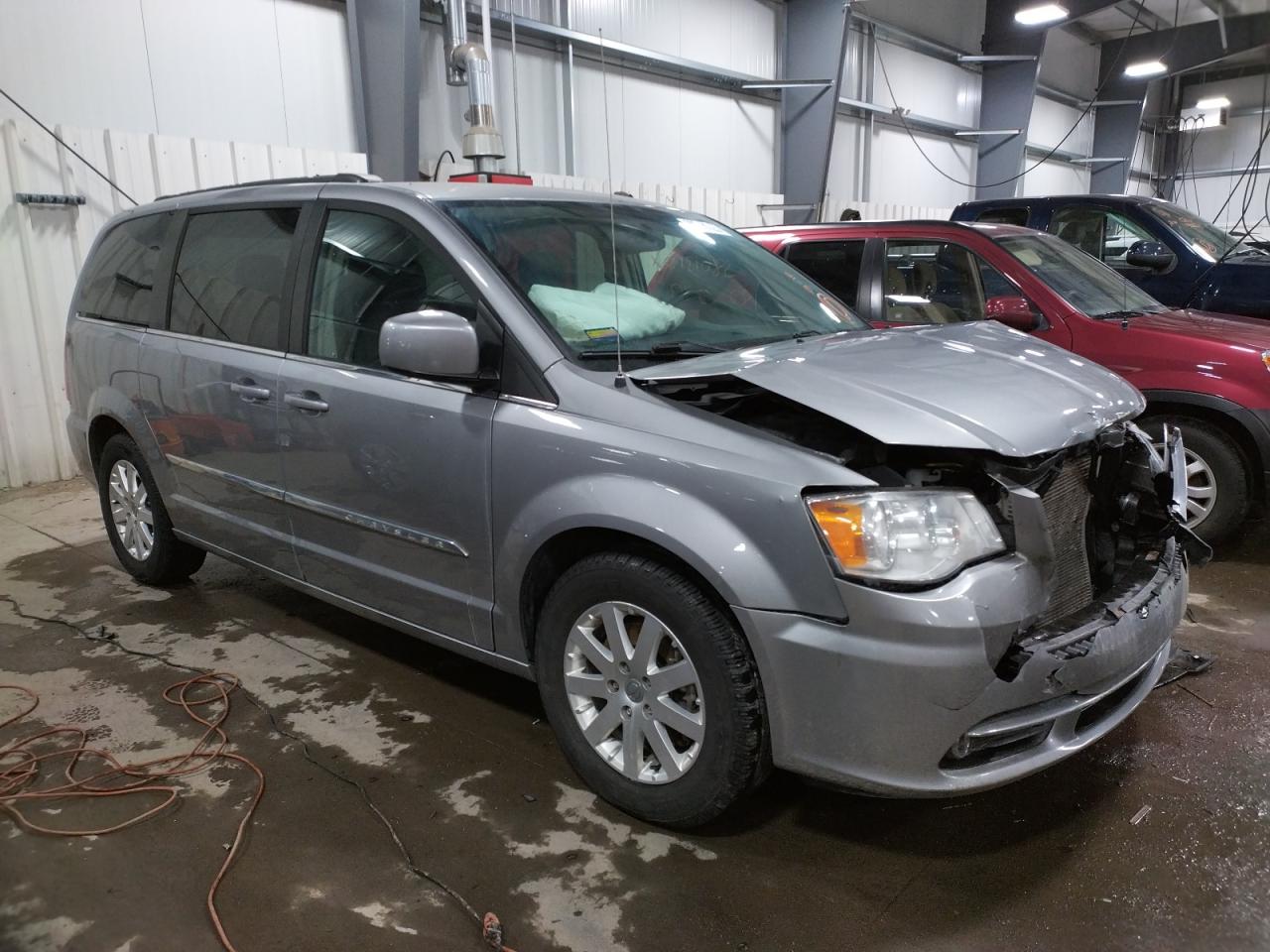 CHRYSLER TOWN & COU 2016 with VIN 2C4RC1BG6GR308109 - Photo from auction