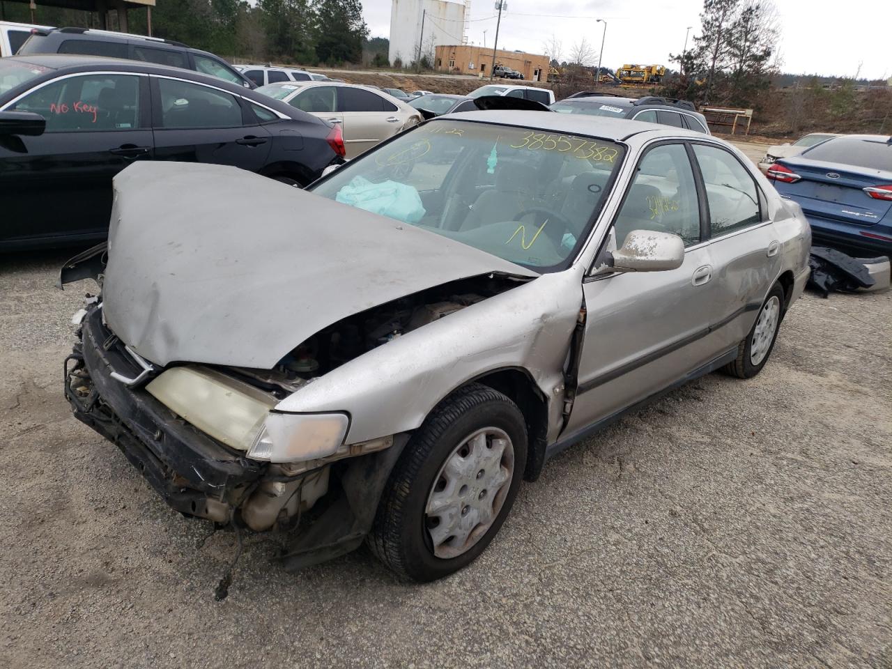 Photo 2 from auction – 1997 HONDA ACCORD LX with VIN JHMCD5630VC010581