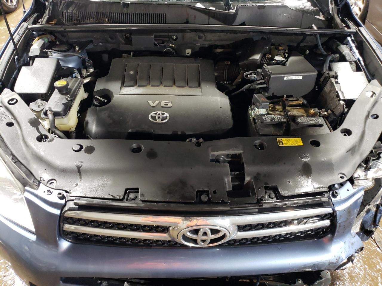Photo 7 from auction – 2008 TOYOTA RAV4 LIMIT with VIN JTMBK31V686045886