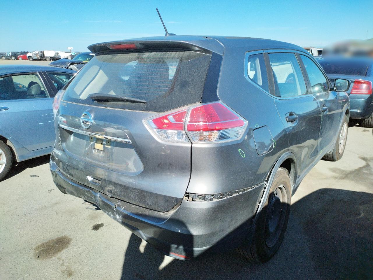 Photo 4 from auction – 2016 NISSAN ROGUE S with VIN JN8AT2MT4GW002714