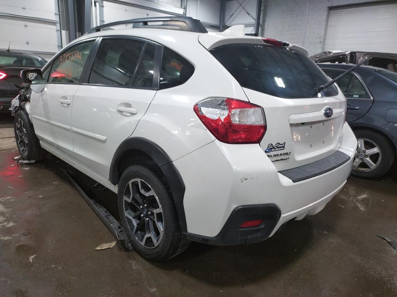 Photo 3 from auction – 2017 SUBARU CROSSTREK with VIN JF2GPAKC3H8222831