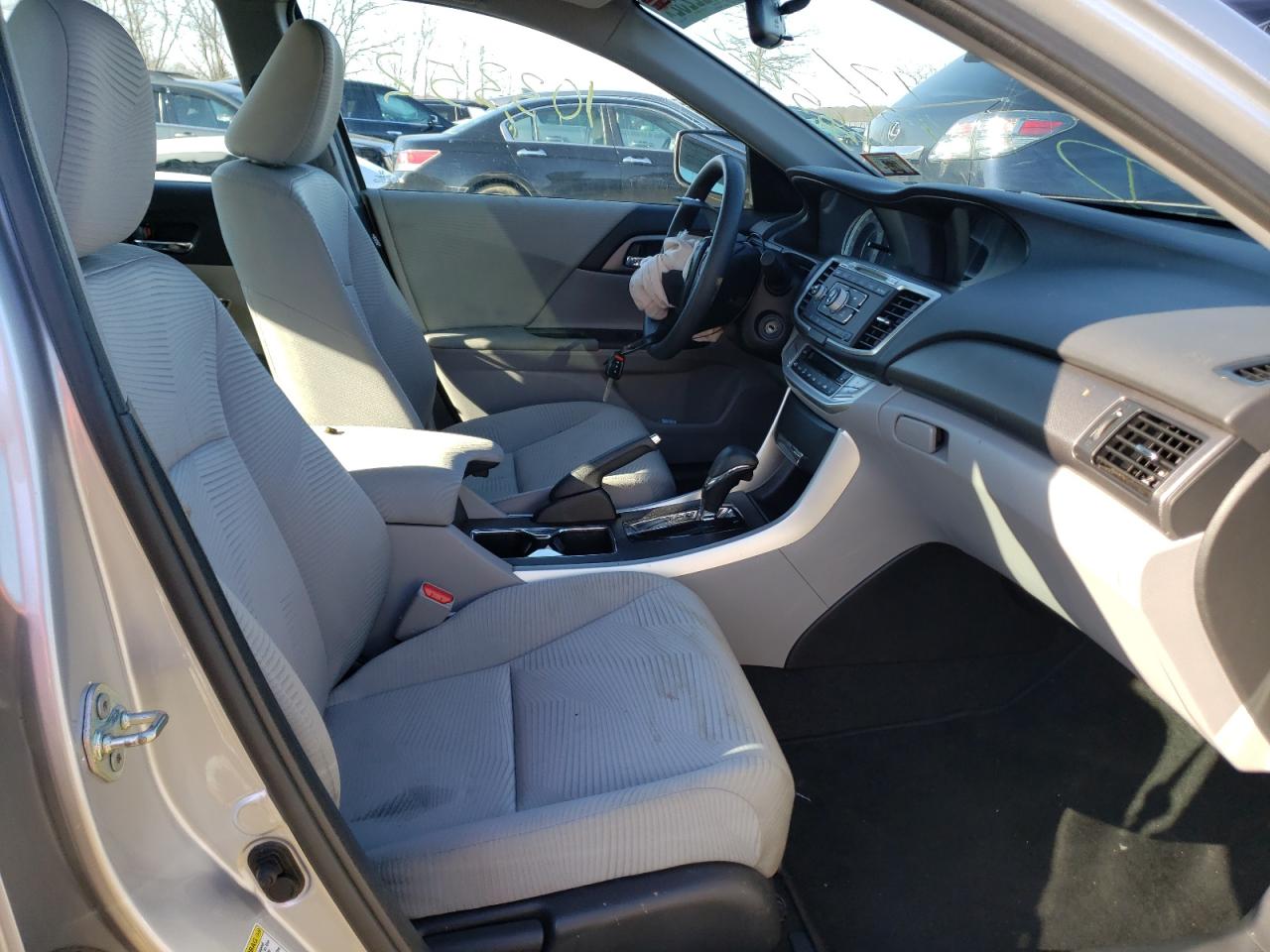 Photo 5 from auction – 2014 HONDA ACCORD LX with VIN 1HGCR2F33EA171456