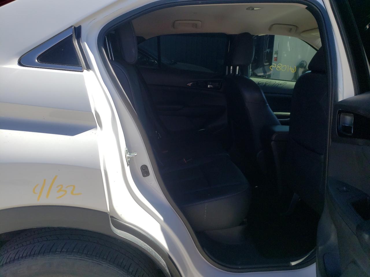 Photo 6 from auction – 2018 MITSUBISHI ECLIPSE CR with VIN JA4AT5AA0JZ066605