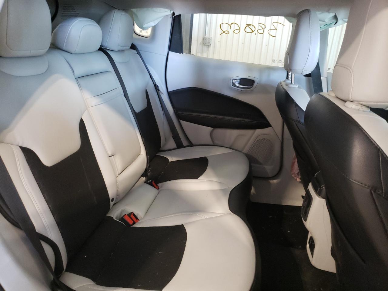 Photo 6 from auction – 2019 JEEP COMPASS LA with VIN 3C4NJDBB6KT648084