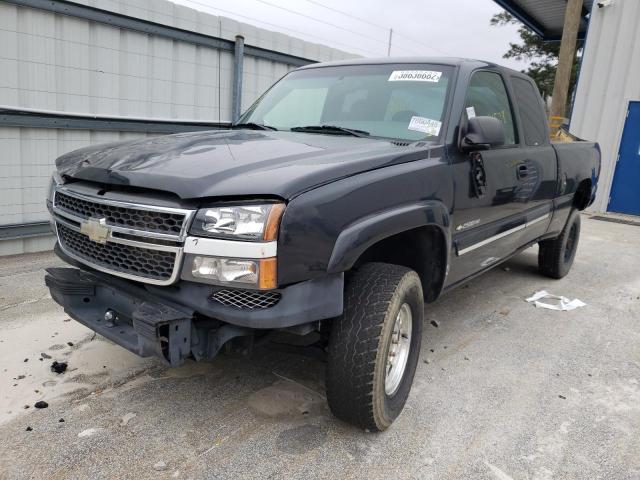 Photo 2 from auction – 2003 CHEVROLET SILVERADO with VIN 1GCHK29U13E137714