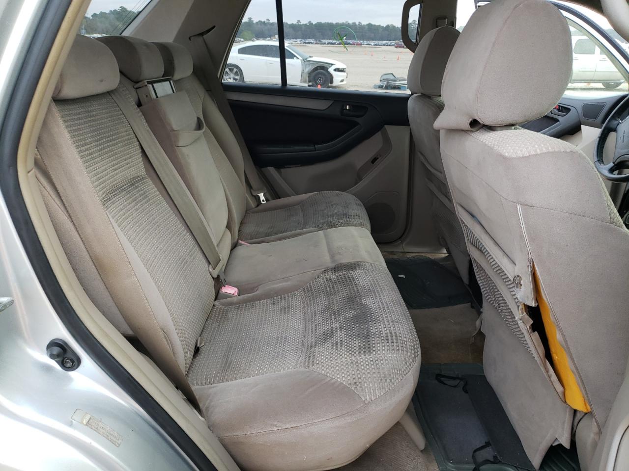 Photo 6 from auction – 2005 TOYOTA 4RUNNER SR with VIN JTEZU14R150051858