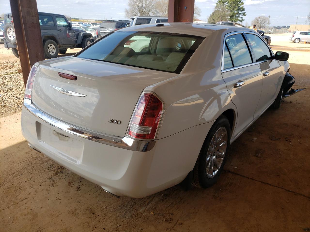 Photo 4 from auction – 2011 CHRYSLER 300 LIMITE with VIN 2C3CA5CG0BH549703