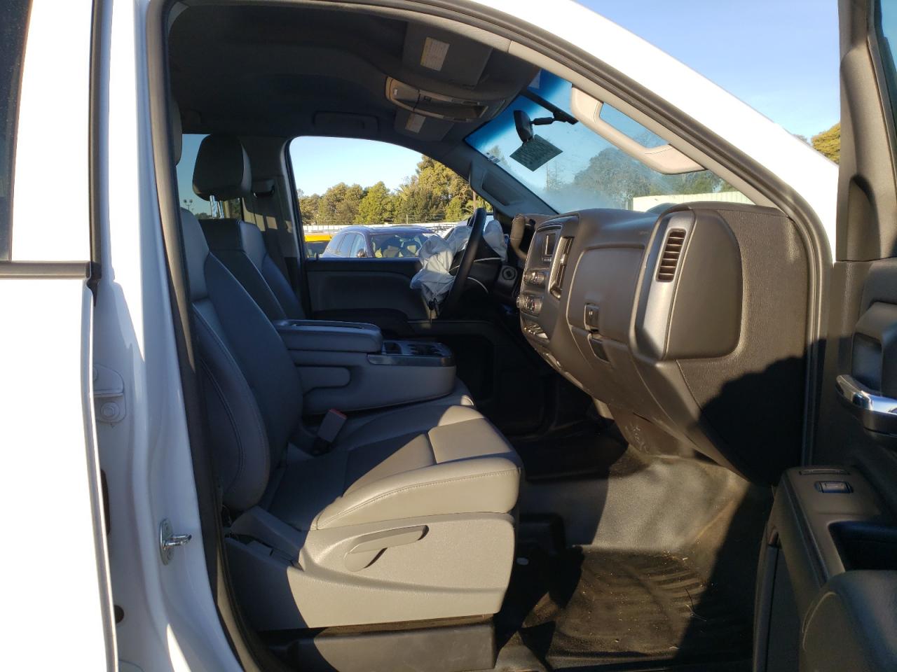 Photo 5 from auction – 2016 CHEVROLET SILVERADO with VIN 1GC2CUEG1GZ401477