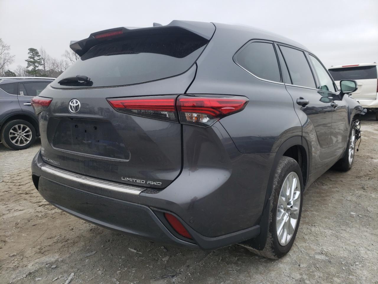 Photo 4 from auction – 2020 TOYOTA HIGHLANDER with VIN 5TDDZRBH4LS046091