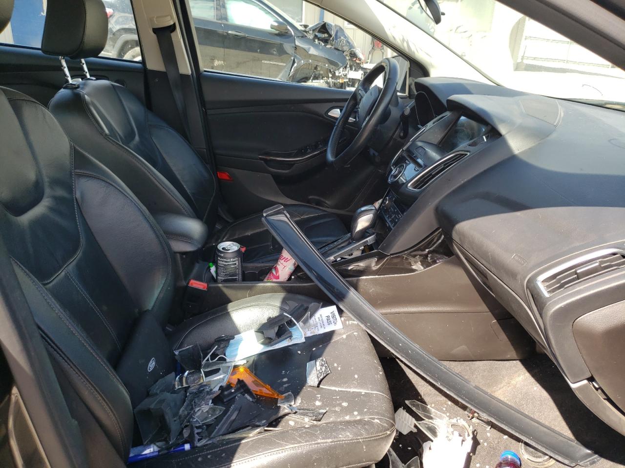 Photo 5 from auction – 2016 FORD FOCUS TITA with VIN 1FADP3J2XGL384849
