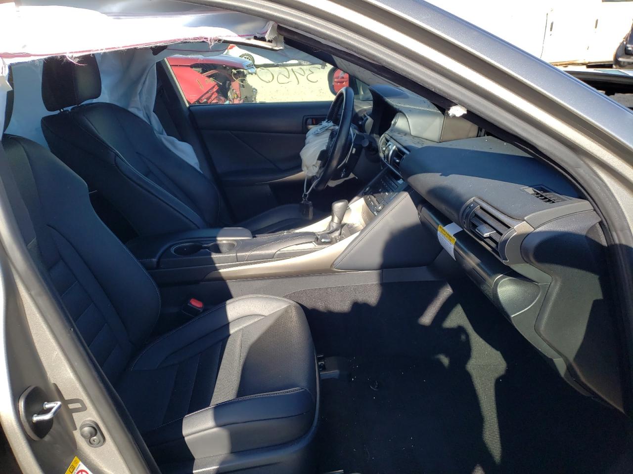 Photo 5 from auction – 2018 LEXUS IS 350 with VIN JTHCZ1D2XJ5015290