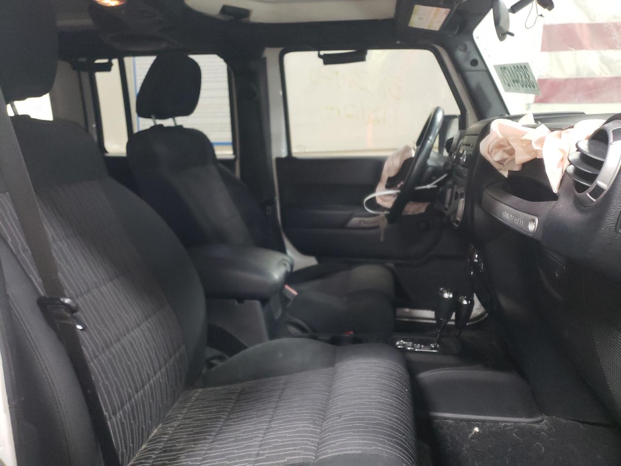 Photo 5 from auction – 2012 JEEP WRANGLER U with VIN 1C4BJWDG3CL151255