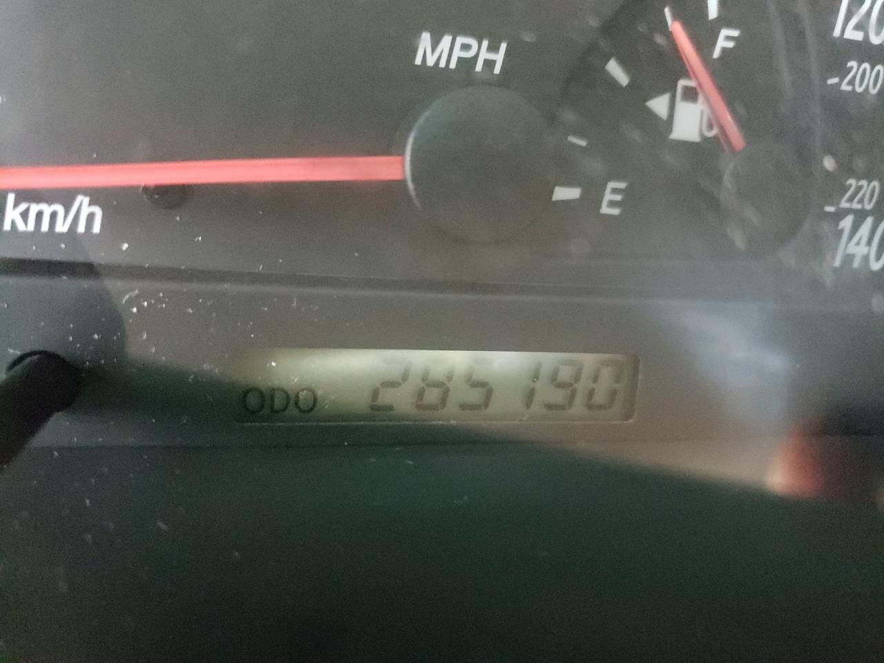Photo 8 from auction – 2003 TOYOTA CAMRY LE with VIN 4T1BE32K33U130017