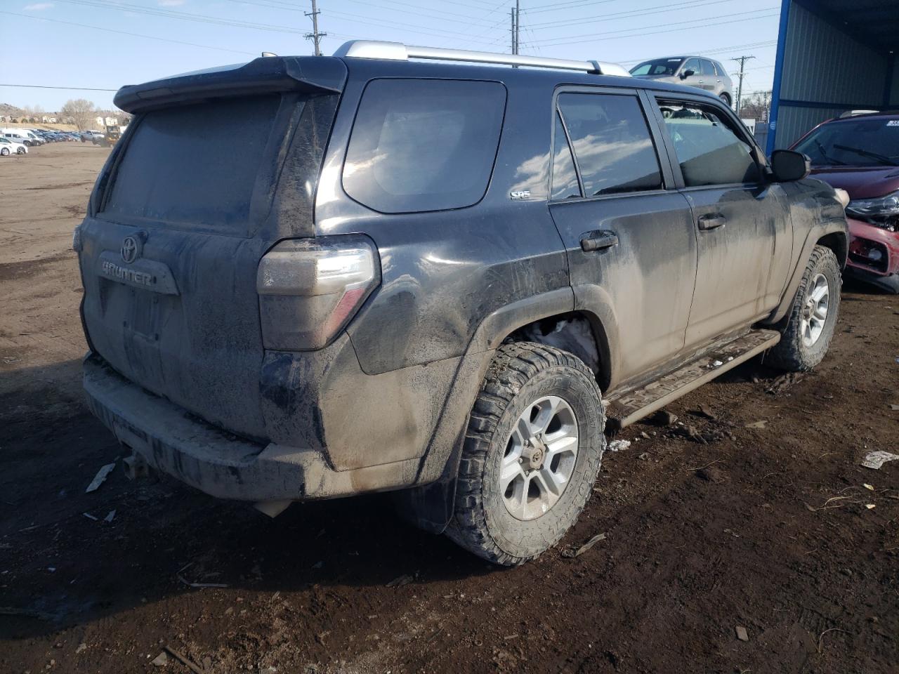 Photo 4 from auction – 2016 TOYOTA 4RUNNER SR with VIN JTEBU5JR1G5348406