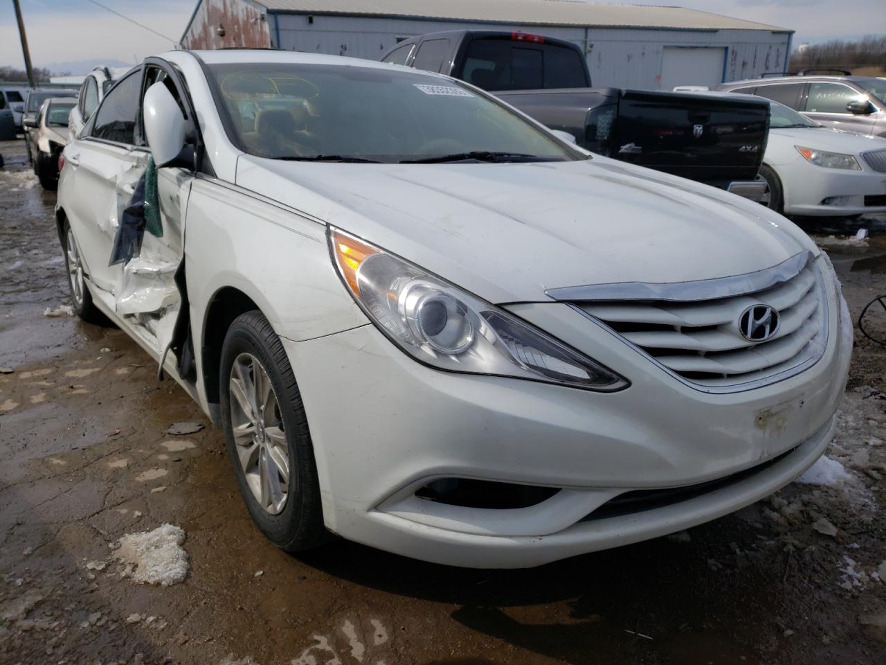 HYUNDAI SONATA GLS 2011 with VIN 5NPEB4AC7BH043630 - Photo from auction