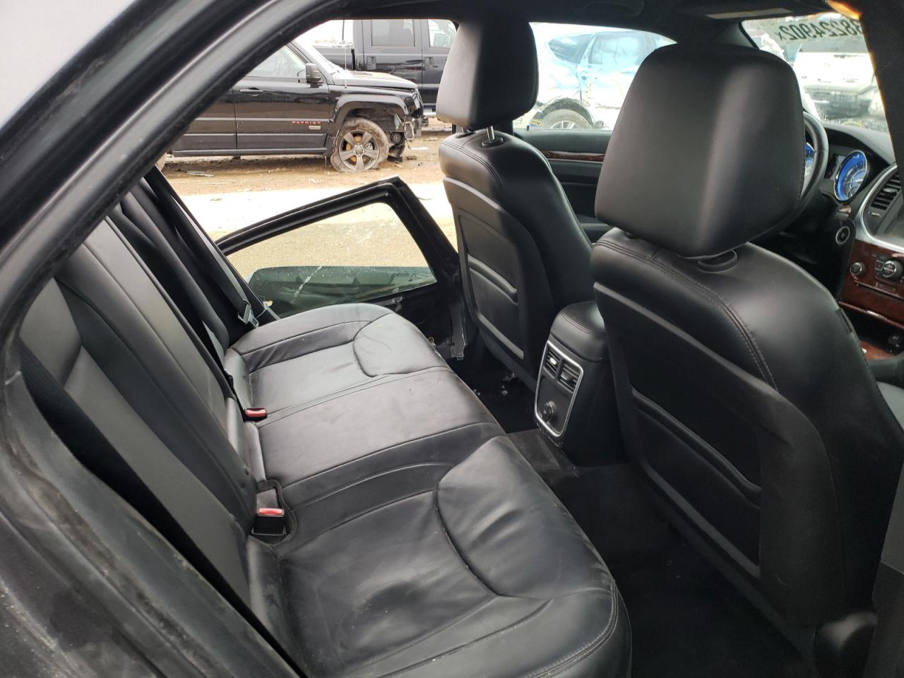 Photo 6 from auction – 2014 CHRYSLER 300 with VIN 2C3CCARG5EH232899