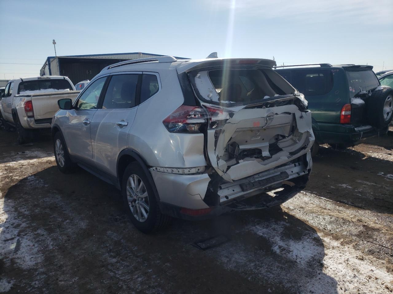 Photo 3 from auction – 2018 NISSAN ROGUE S with VIN KNMAT2MVXJP572750