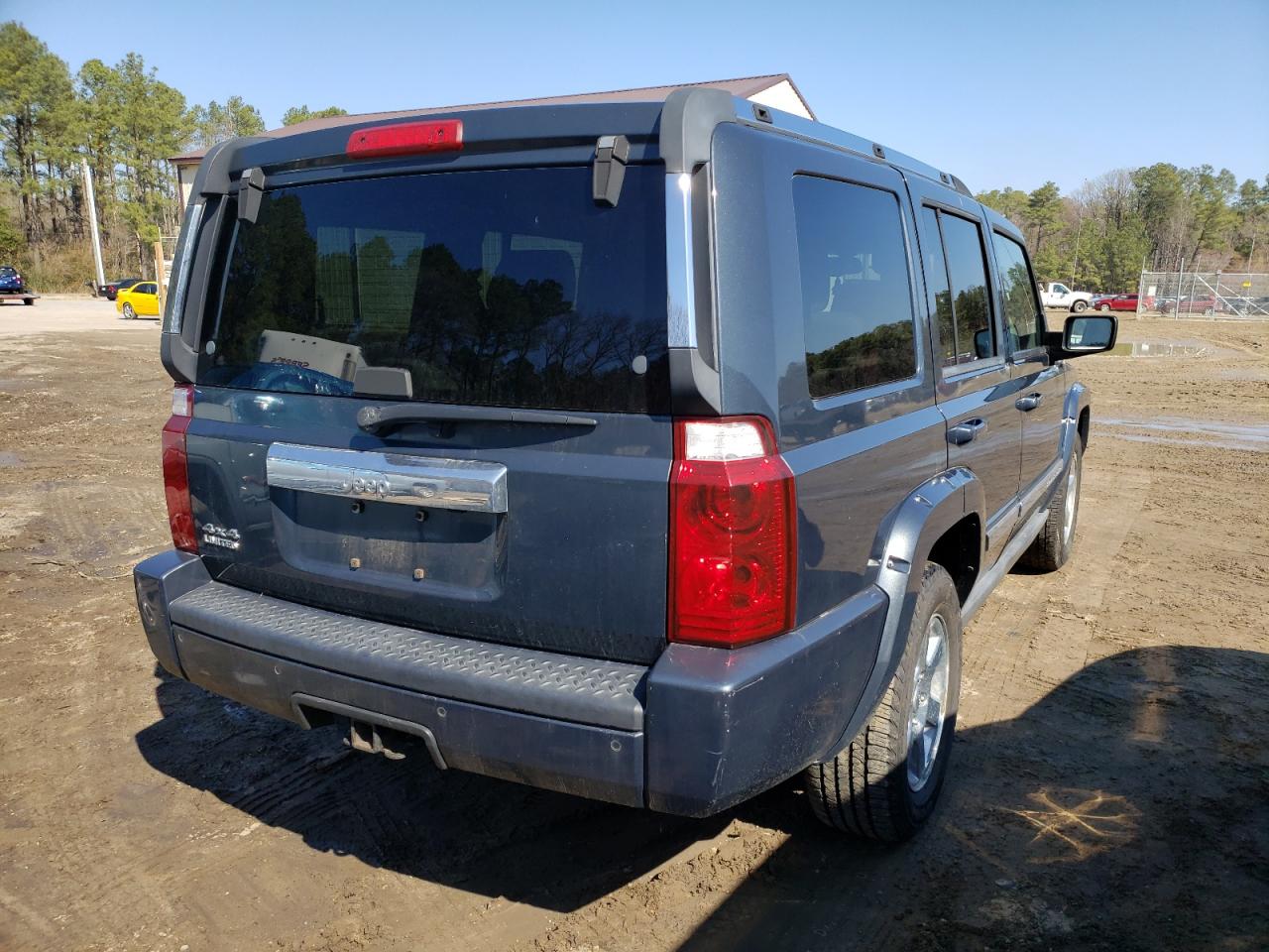 Photo 4 from auction – 2006 JEEP COMMANDER with VIN 1J8HG58N56C317901