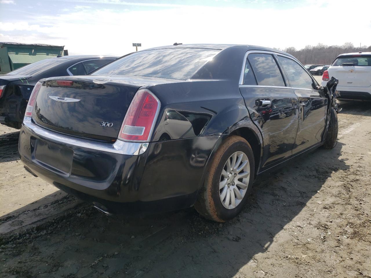 Photo 4 from auction – 2014 CHRYSLER 300 with VIN 2C3CCAAG3EH381176