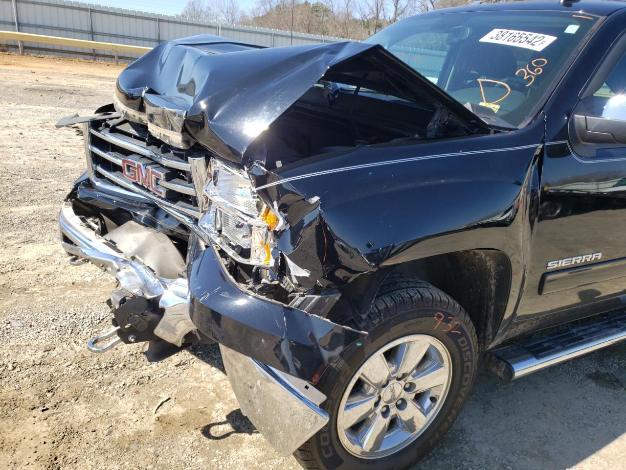 Photo 9 from auction – 2013 GMC SIERRA K15 with VIN 3GTP2VE76DG185703