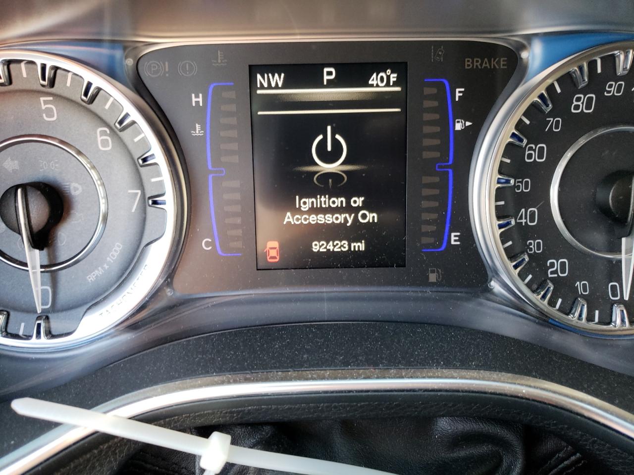 Photo 8 from auction – 2015 CHRYSLER 200 LIMITE with VIN 1C3CCCABXFN743688
