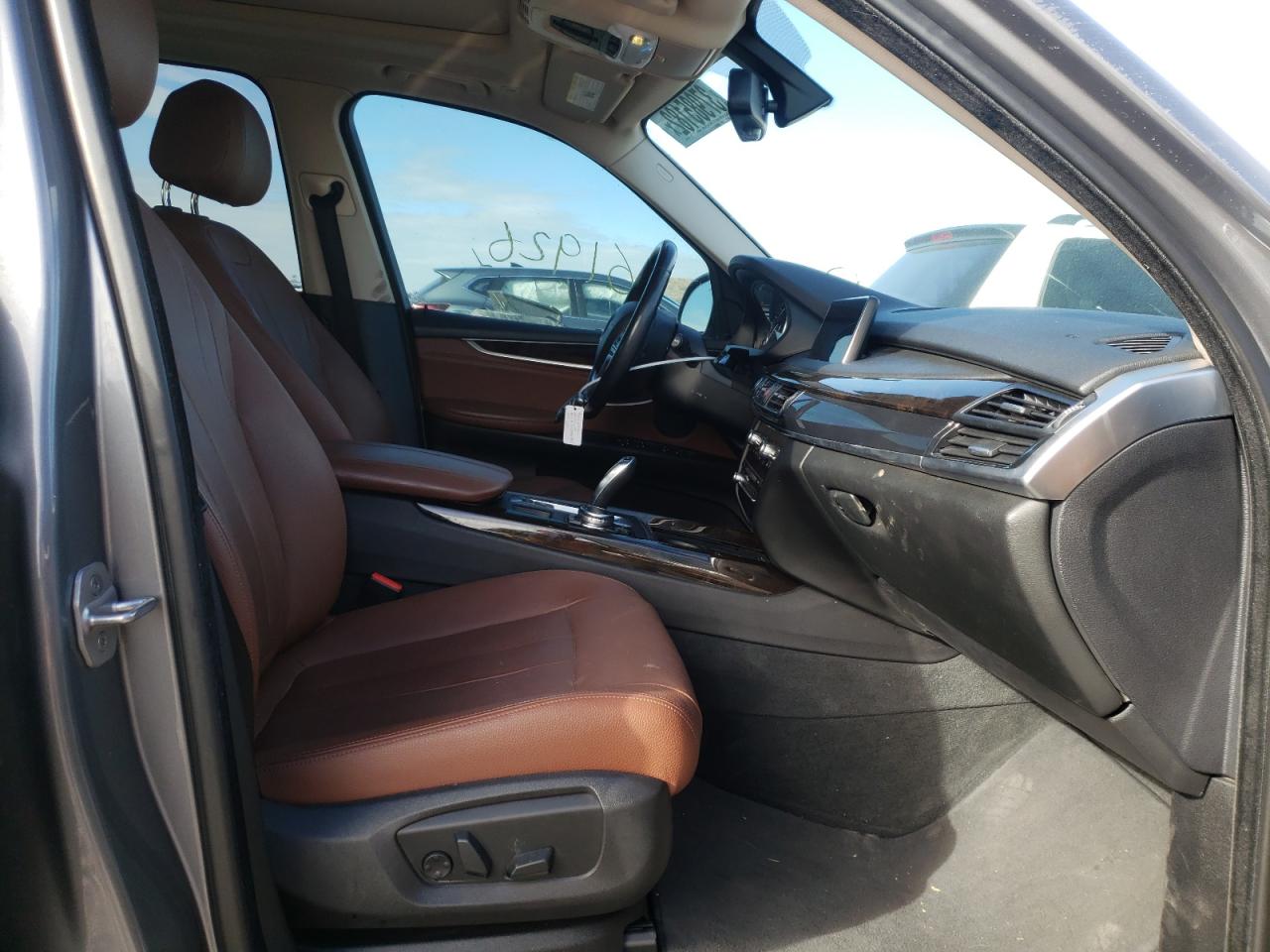 Photo 5 from auction – 2016 BMW X5 XDR40E with VIN 5UXKT0C57G0S76899