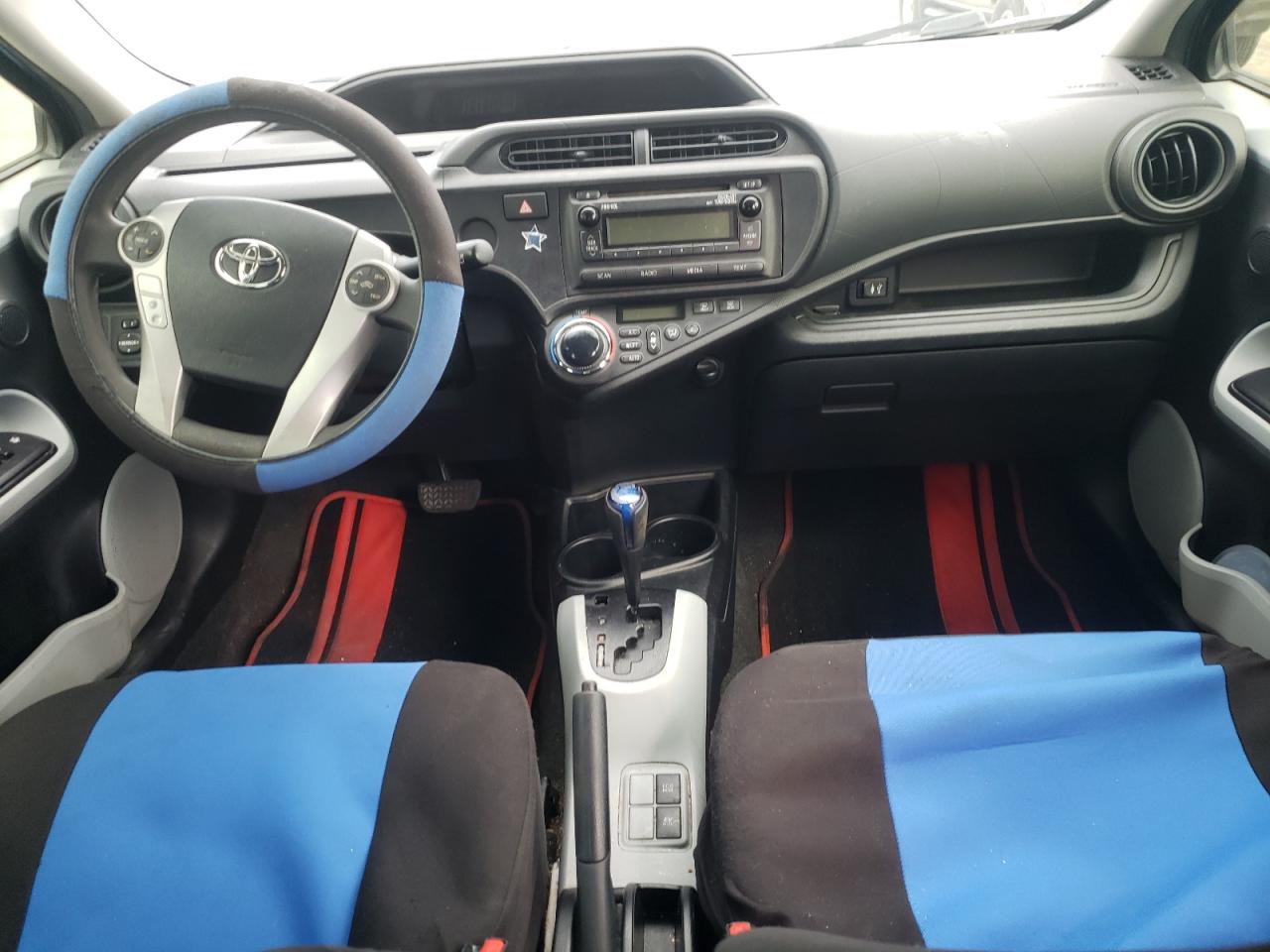Photo 9 from auction – 2013 TOYOTA PRIUS C with VIN JTDKDTB30D1056218