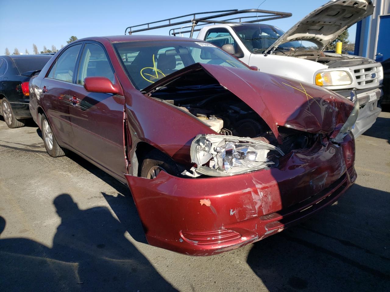 TOYOTA CAMRY LE 2004 with VIN 4T1BF30K84U070866 - Photo from auction