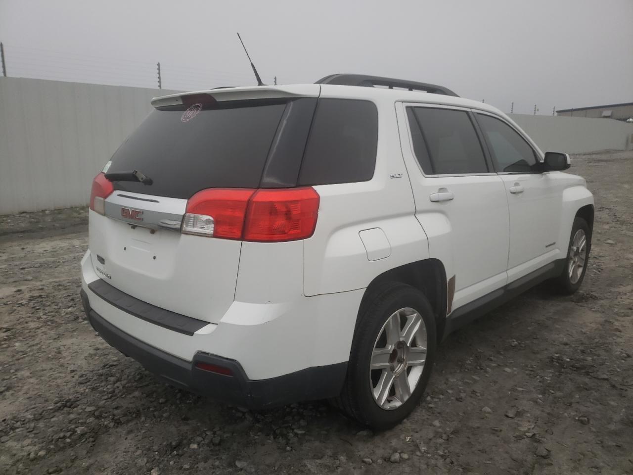 Photo 4 from auction – 2011 GMC TERRAIN SL with VIN 2CTALUEC2B6270996