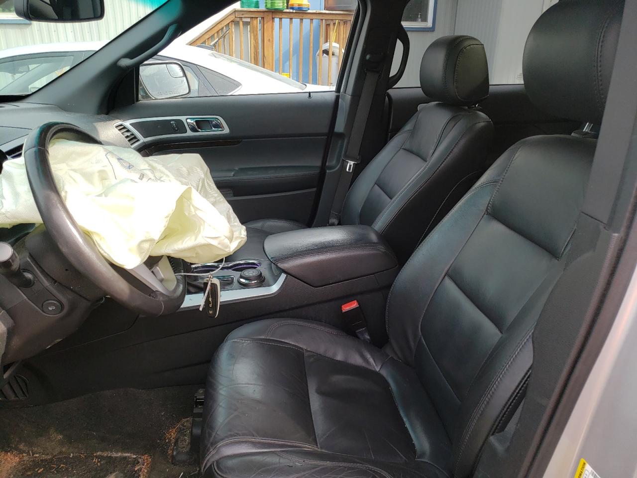 Photo 5 from auction – 2015 FORD EXPLORER L with VIN 1FM5K8F85FGC06938