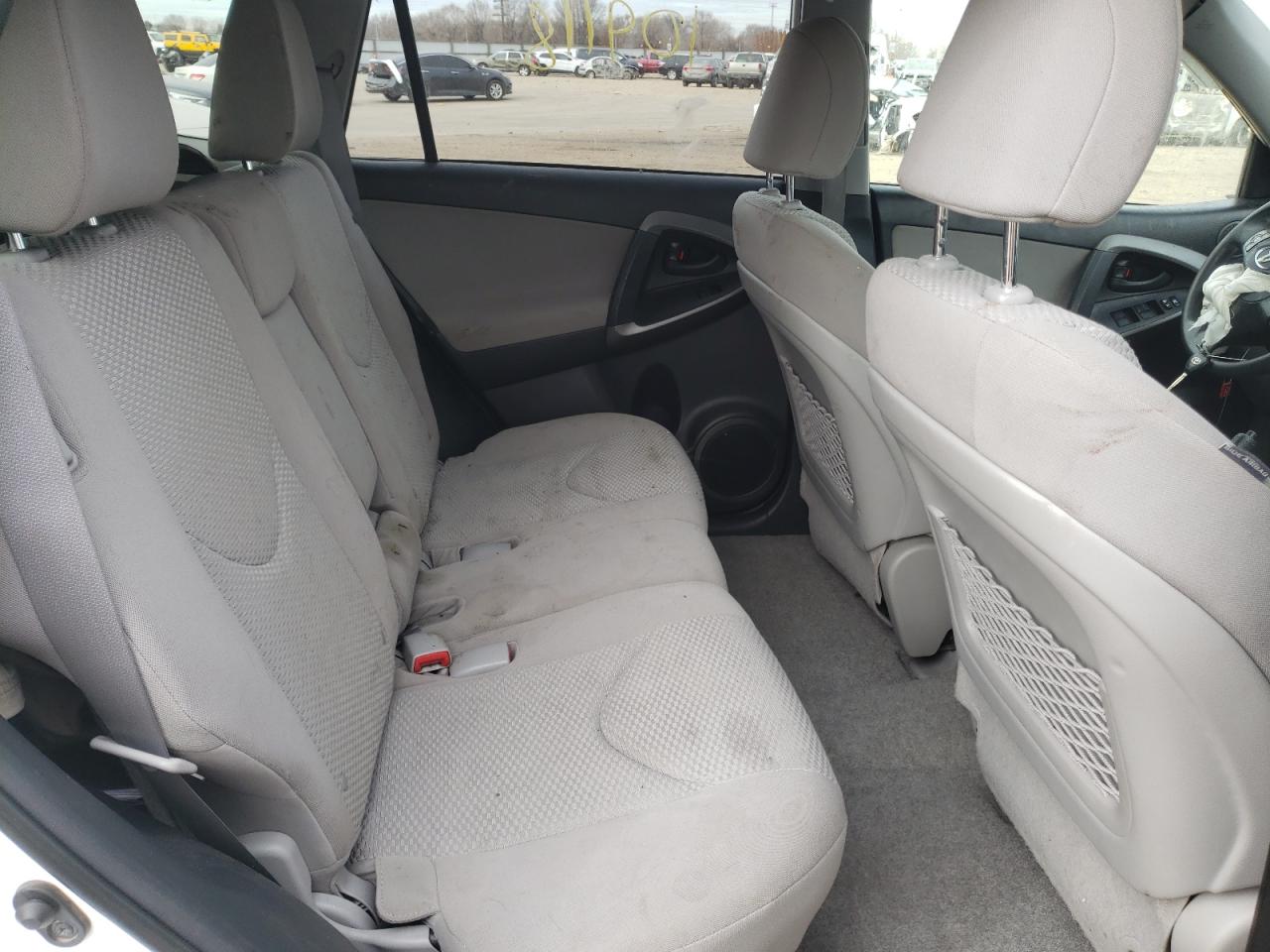 Photo 6 from auction – 2011 TOYOTA RAV4 with VIN JTMBK4DV0B5106034