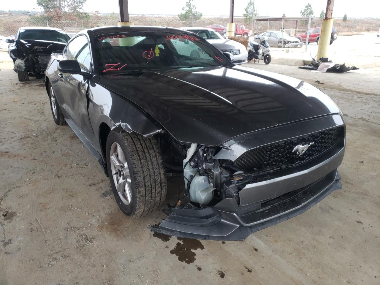 FORD MUSTANG 2015 z numerem VIN 1FA6P8AM2F5336420 - Zdjęcie z aukcji