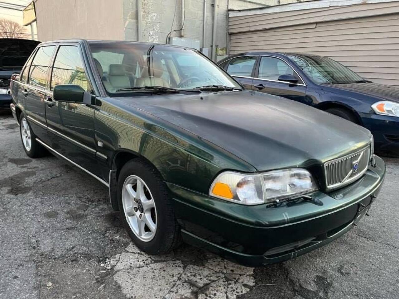 Photo 1 from auction – 1999 VOLVO S70 with VIN YV1LS55A0X1567071
