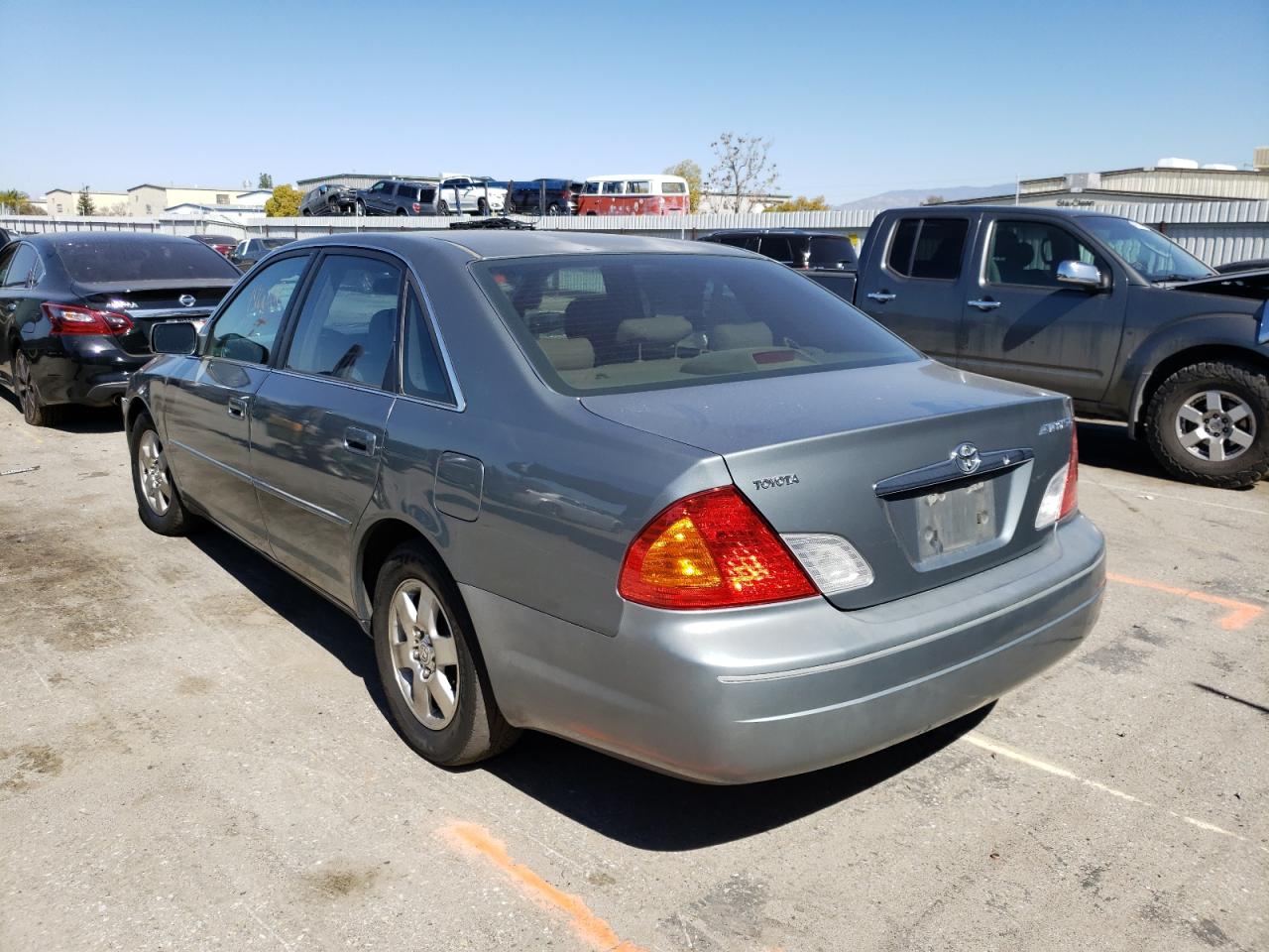 Photo 3 from auction – 2002 TOYOTA AVALON XL with VIN 4T1BF28B22U255751