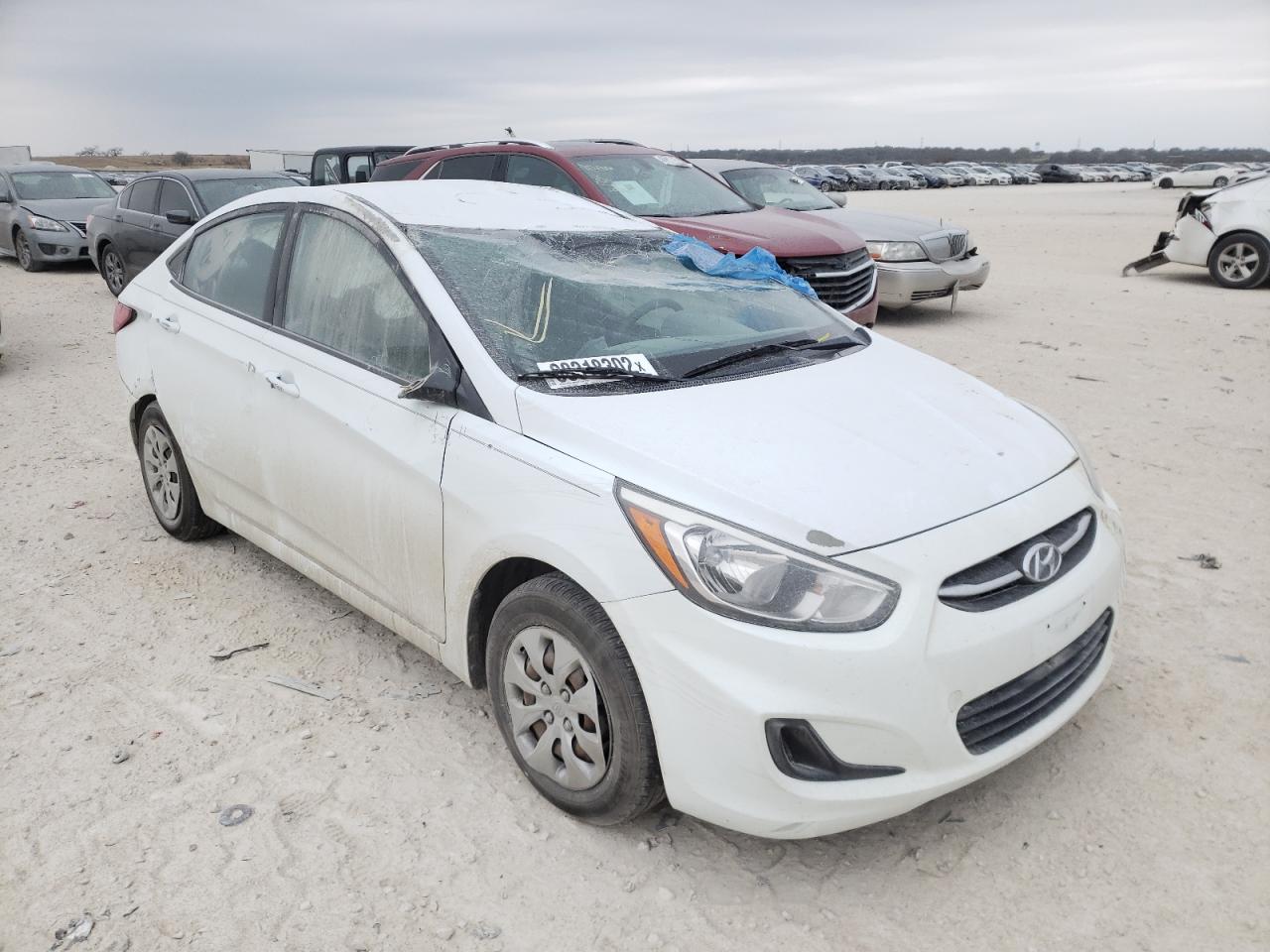 HYUNDAI ACCENT GLS 2015 with VIN KMHCT4AE8FU833161 - Photo from auction