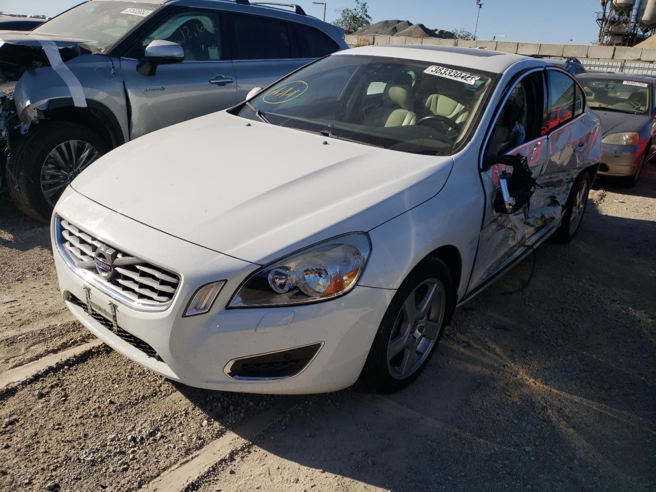 Photo 2 from auction – 2012 VOLVO S60 T5 with VIN YV1622FS5C2116015