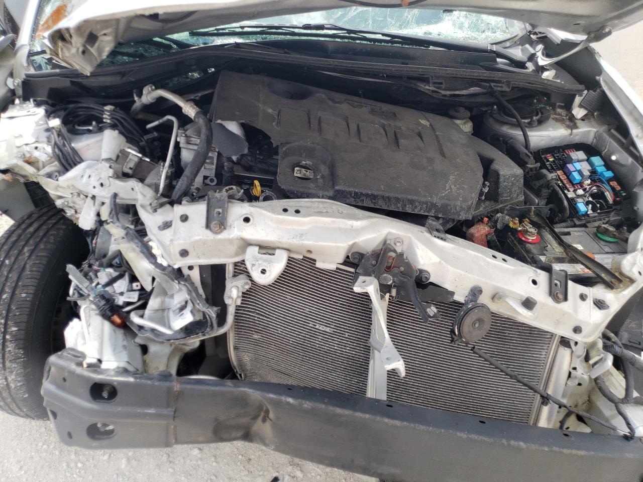 Photo 7 from auction – 2015 TOYOTA COROLLA with VIN 2T1BURHE6FC292527