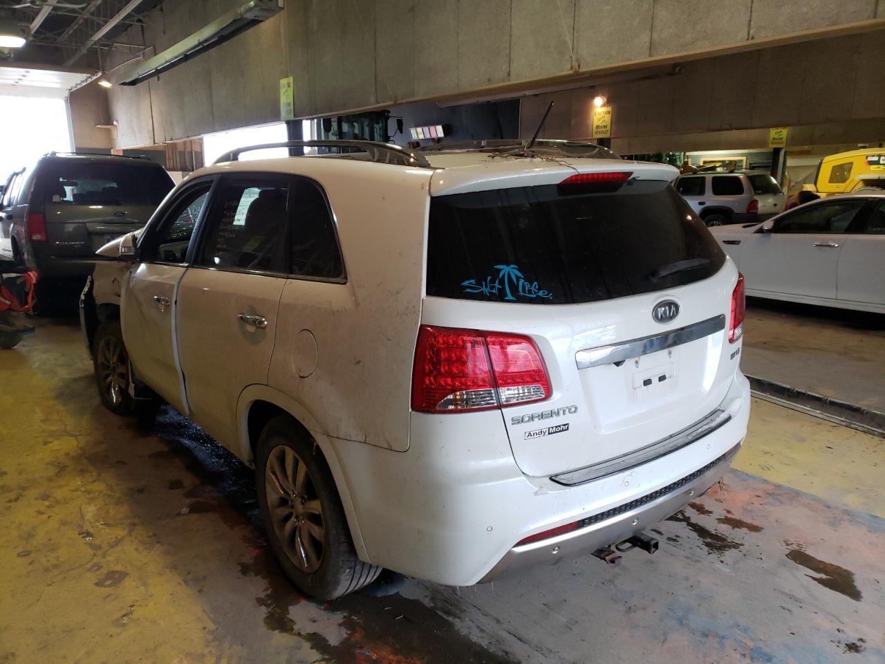 Photo 3 from auction – 2012 KIA SORENTO SX with VIN 5XYKWDA25CG234535