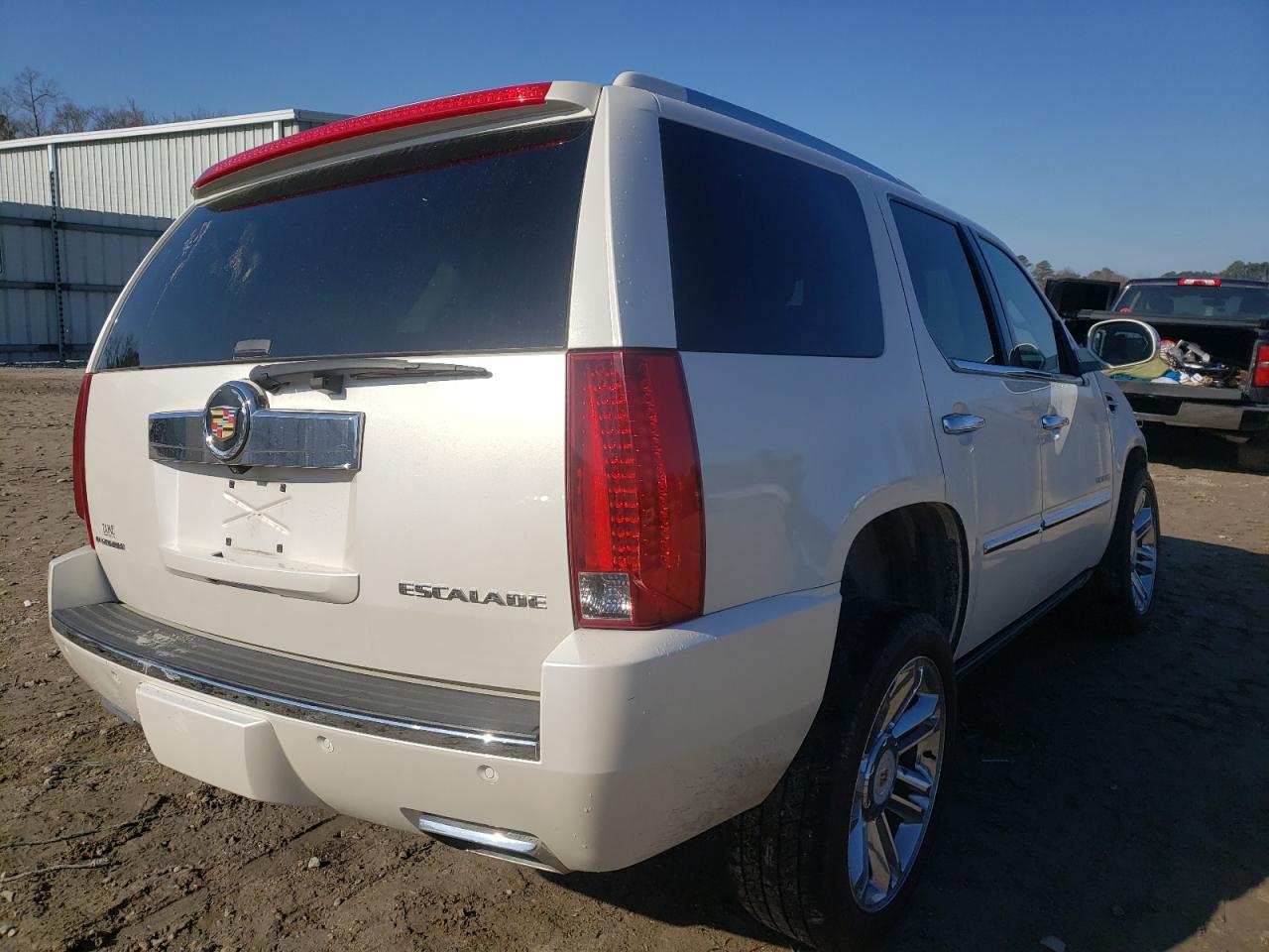 Photo 4 from auction – 2013 CADILLAC ESCALADE P with VIN 1GYS4DEF8DR220600