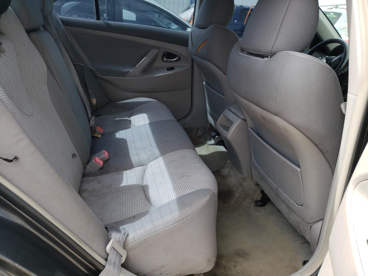 Photo 6 from auction – 2007 TOYOTA CAMRY CE with VIN 4T1BE46K57U165129
