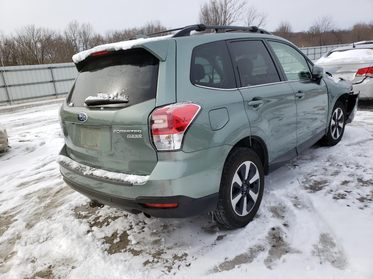 Photo 4 from auction – 2017 SUBARU FORESTER P with VIN JF2SJARC0HH492505