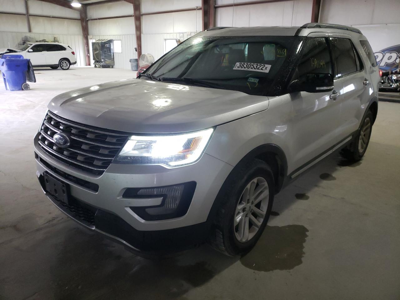 Photo 2 from auction – 2017 FORD EXPLORER X with VIN 1FM5K7D8XHGB39169