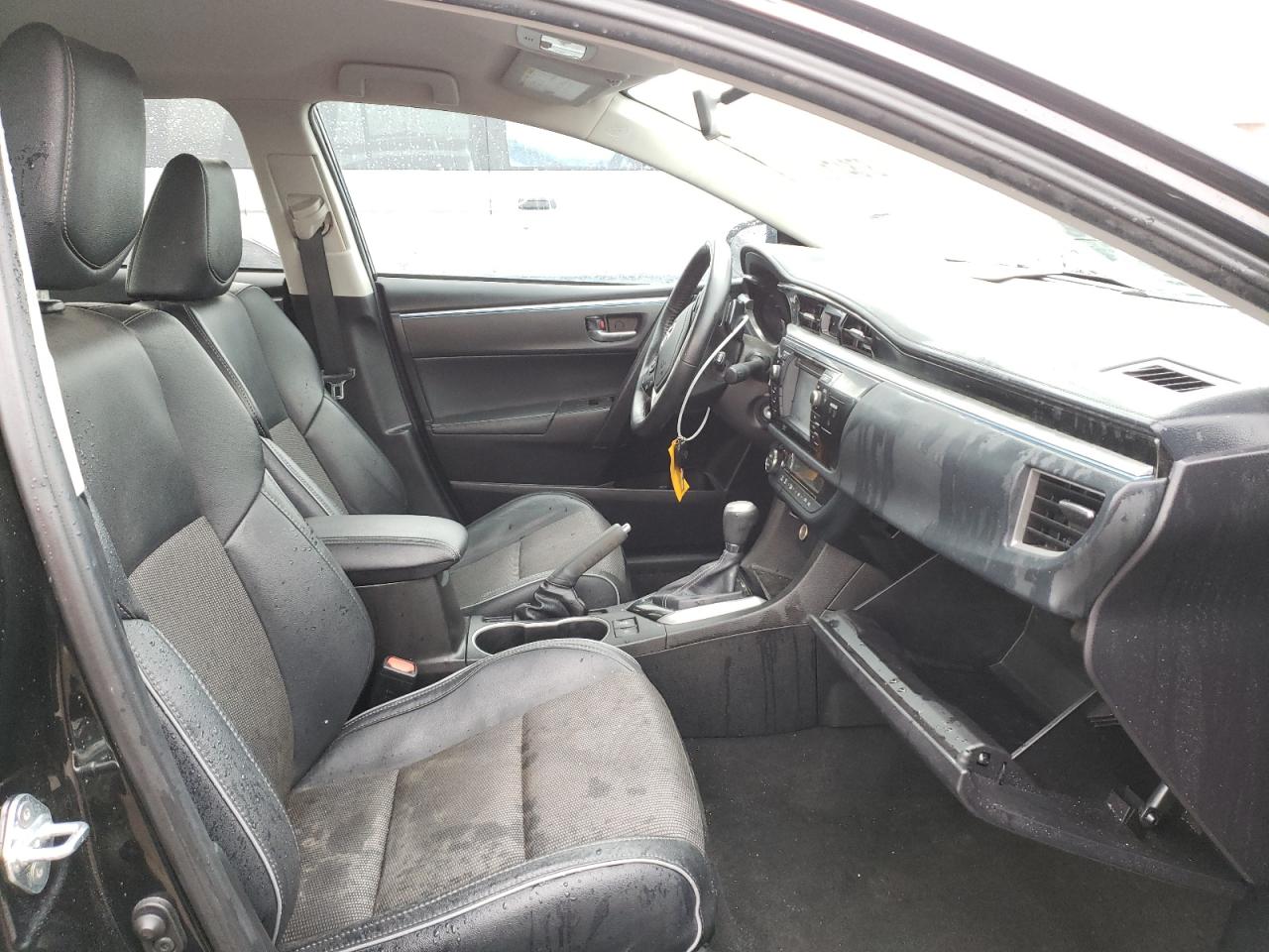 Photo 5 from auction – 2016 TOYOTA COROLLA L with VIN 5YFBURHE5GP439972
