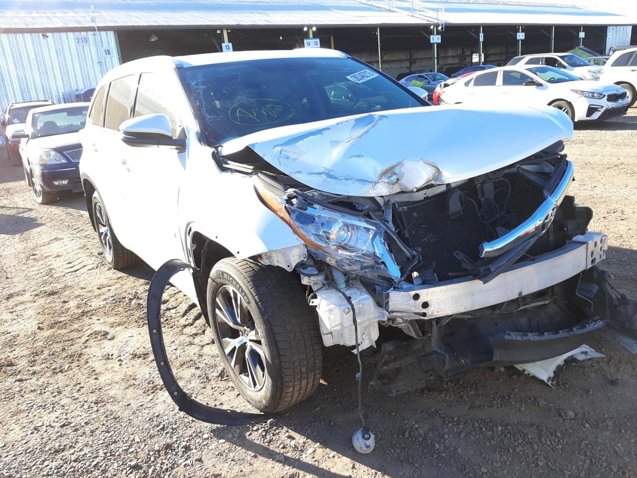 Zdjęcie 9 z aukcji – 2016 TOYOTA HIGHLANDER z VIN 5TDJKRFH1GS311296